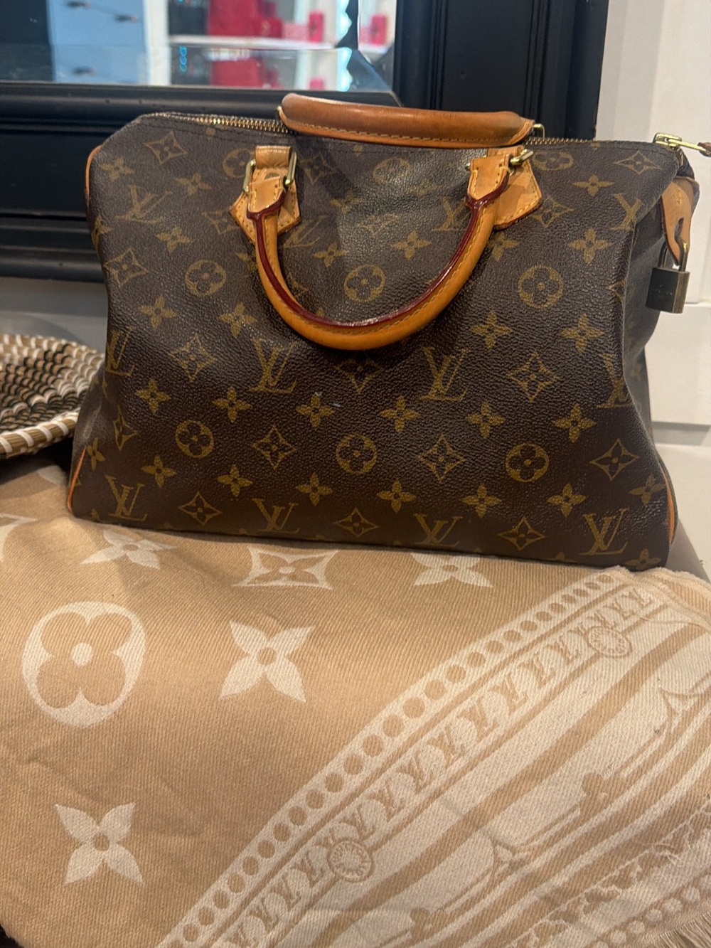 Louis Vuitton Brown Monogram speedy 35